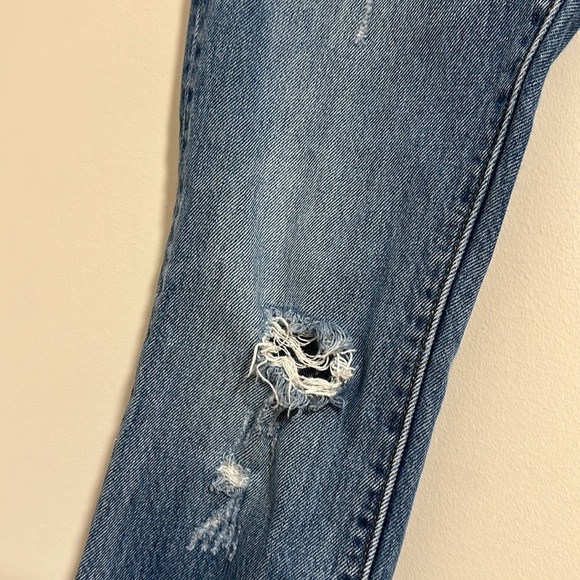 Levi's knee rip blue wash jeans size 24 - Picture 3 of 8